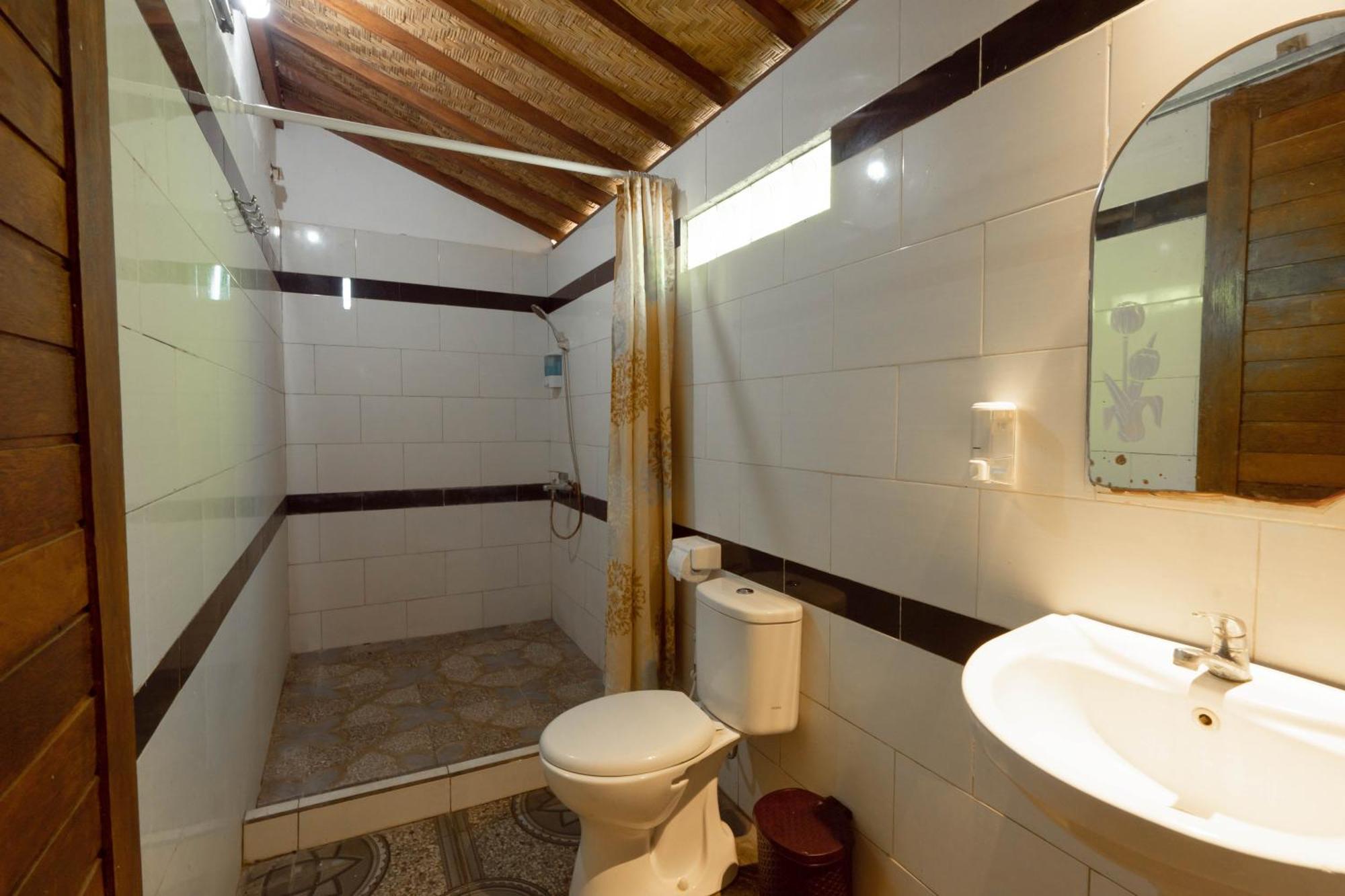 Ratu Cottage By Ourstory Travels Batununggul Extérieur photo